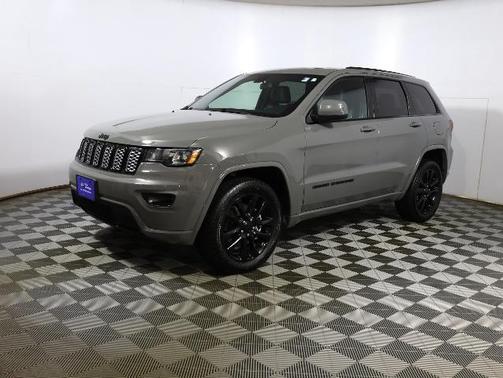 2021 Jeep Grand Cherokee LAREDO