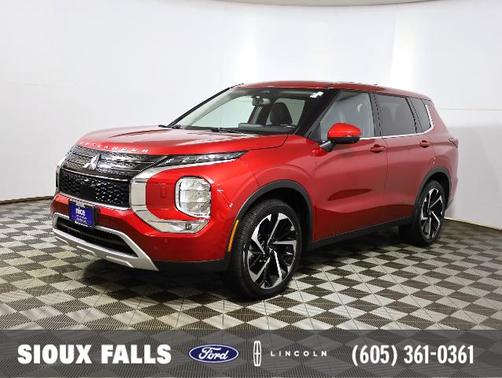 2023 Mitsubishi Outlander SE