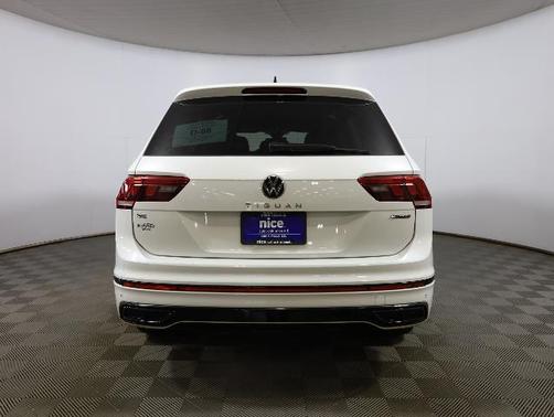 2022 Volkswagen Tiguan 2.0T SE R-LINE BLACK