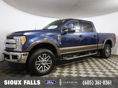 BLUE JEANS METALLIC 2017 Ford F-250 LARIAT