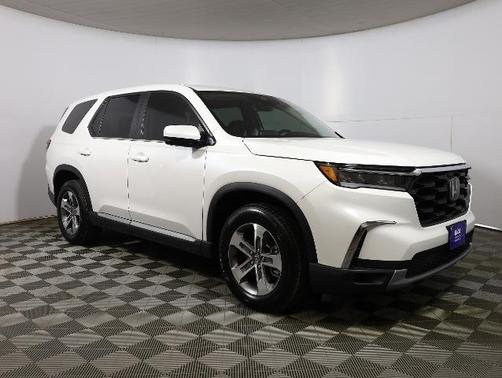 White 2023 Honda Pilot EX-L 7-PASSENGER