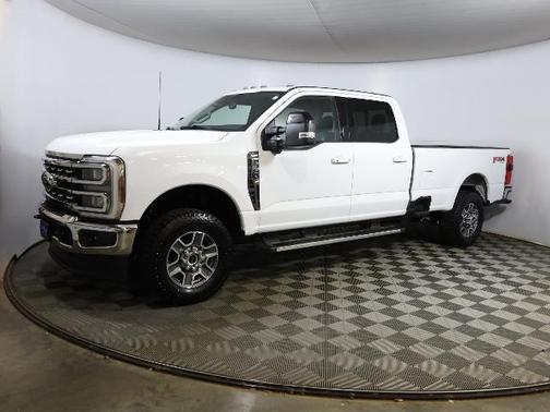 2024 Ford F-350 LARIAT SUPER DUTY