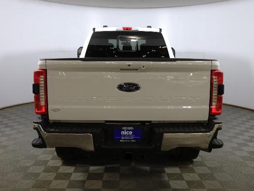 2024 Ford F-350 LARIAT SUPER DUTY