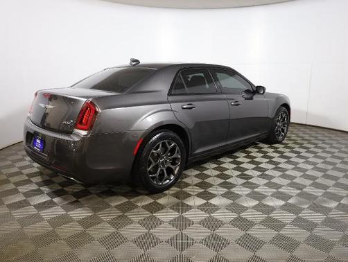 2018 Chrysler 300 S