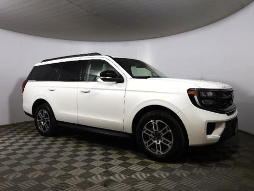 STAR WHITE MET TRI-COAT 2025 Ford Expedition ACTIVE