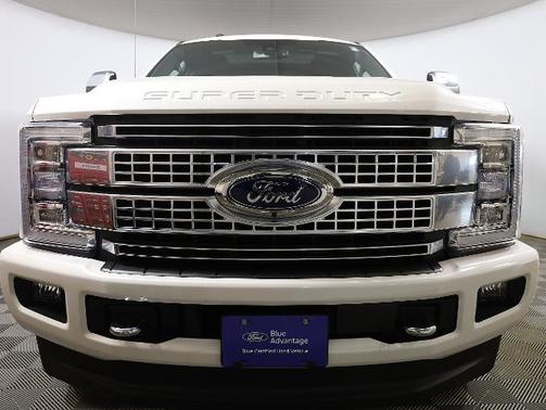 WHITE PLATINUM MET TRI-COAT 2018 Ford F-350 XL