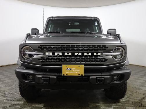 CARBONIZED GRAY METALLIC 2025 Ford Bronco BADLANDS