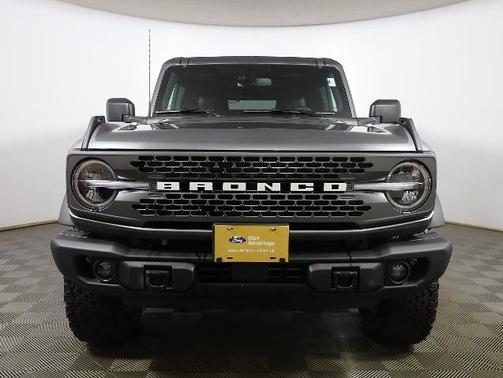 CARBONIZED GRAY METALLIC 2025 Ford Bronco BADLANDS