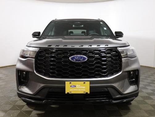 CARBONIZED GRAY METALLIC 2025 Ford Explorer ST-LINE