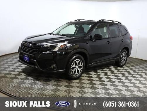 2022 Subaru Forester PREMIUM