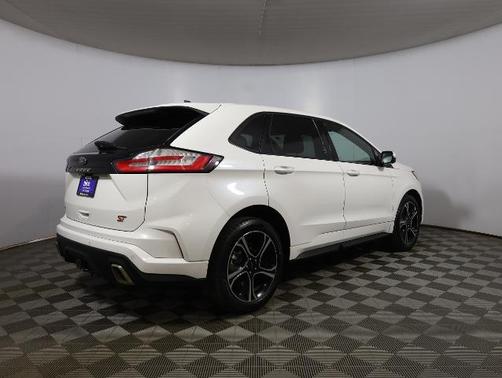 2021 Ford Edge ST