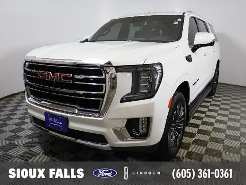 White 2023 GMC Yukon XL SLT