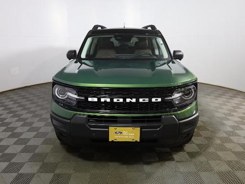 ERUPTION GREEN METALLIC 2025 Ford Bronco Sport OUTER BANKS