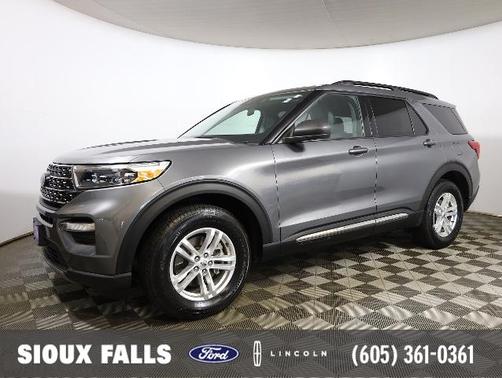 CARBONIZED GRAY METALLIC 2021 Ford Explorer XLT