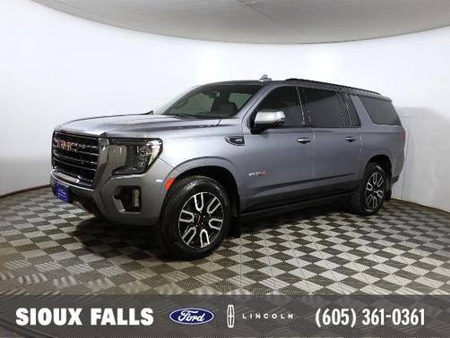 2022 GMC Yukon XL AT4
