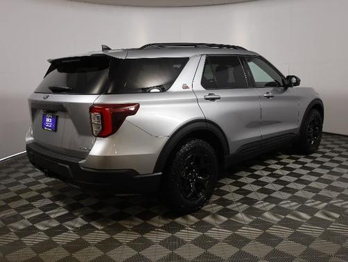 ICONIC SILVER METALLIC 2024 Ford Explorer TIMBERLINE