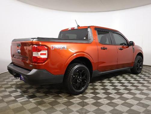 HOT PEPPER RED TC METALLIC 2022 Ford Maverick XL