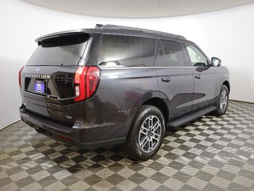 DARK MATTER GREY METALLIC 2025 Ford Expedition ACTIVE