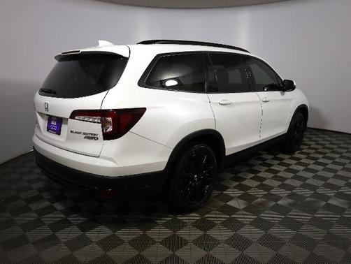 White 2021 Honda Pilot BLACK EDITION