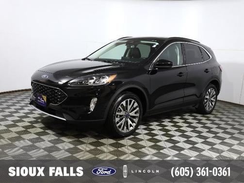 2022 Ford Escape TITANIUM
