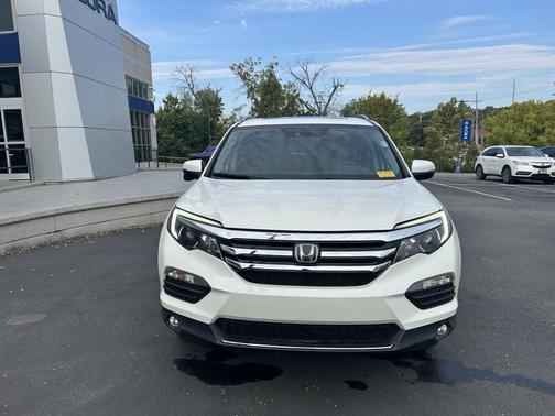 2018 Honda Pilot Touring