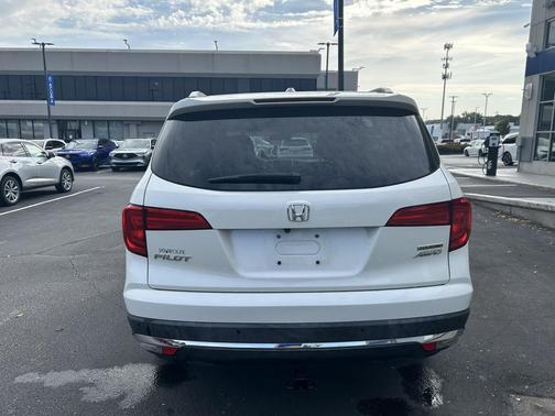 2018 Honda Pilot Touring
