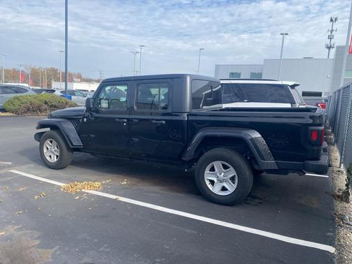 2021 Jeep Gladiator Sport S