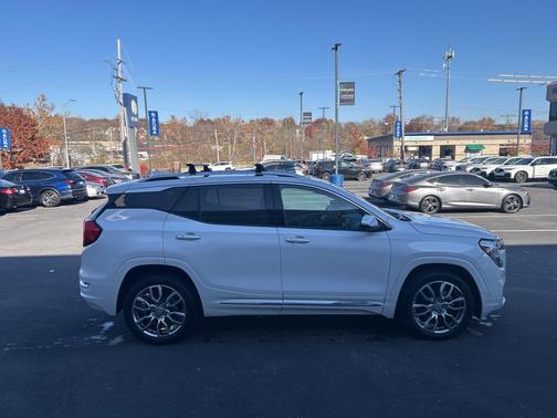 2022 GMC Terrain Denali