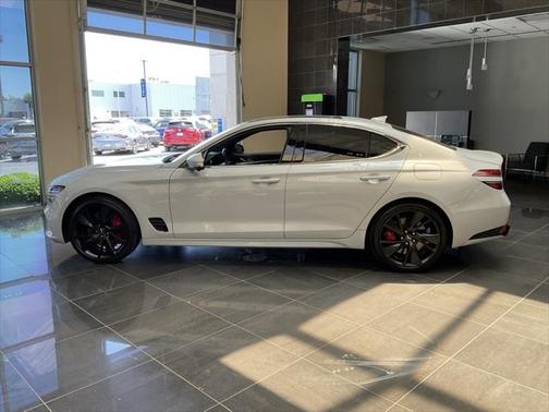2022 Genesis G70 3.3T AWD