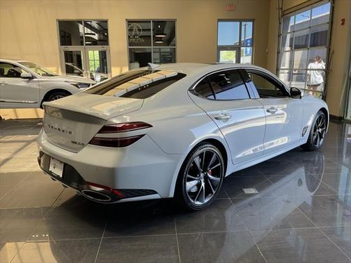 2022 Genesis G70 3.3T AWD