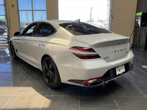 2022 Genesis G70 3.3T AWD