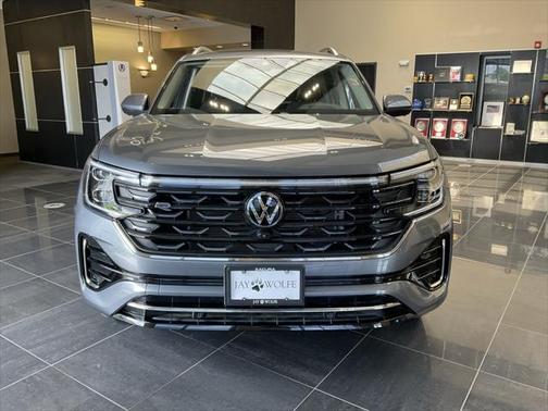 2024 Volkswagen Atlas 2.0T SEL Premium R-Line 4MOTION