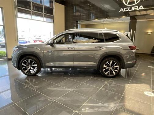 2024 Volkswagen Atlas 2.0T SEL Premium R-Line 4MOTION