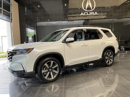 2025 Honda Pilot Touring 8-Passenger