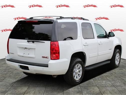 Photo 3 of 32 of 2013 GMC Yukon SLT