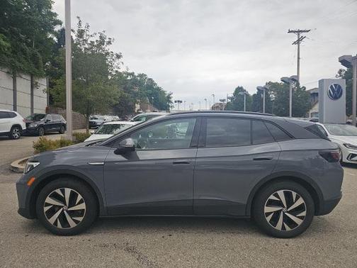 2023 Volkswagen ID.4 Pro