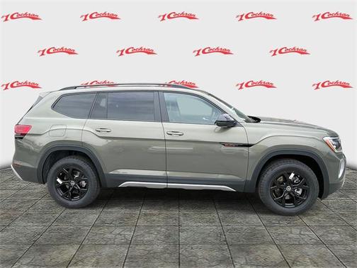 2025 Volkswagen Atlas 2.0T Peak Edition