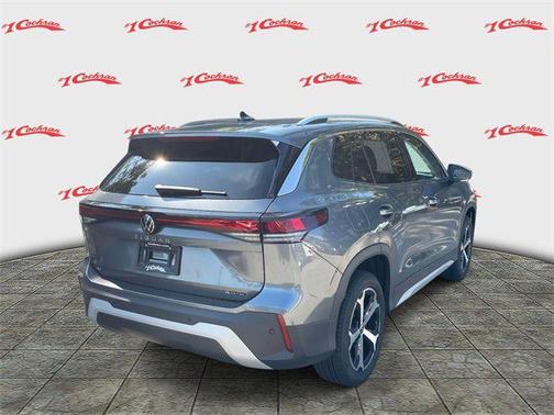 2025 Volkswagen Tiguan 2.0T SE 4MOTION