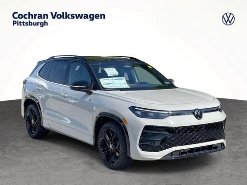Sandstone w/Deep Black Roof 2026 Volkswagen Tiguan 2.0T SE R-Line Black