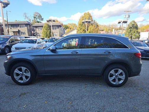 2018 Mercedes-Benz GLC 300 Base