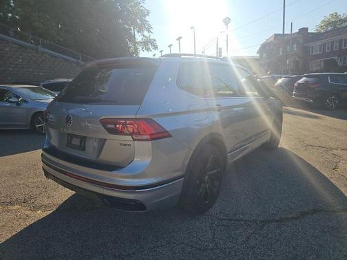 2024 Volkswagen Tiguan 2.0T SE R-Line Black 4MOTION