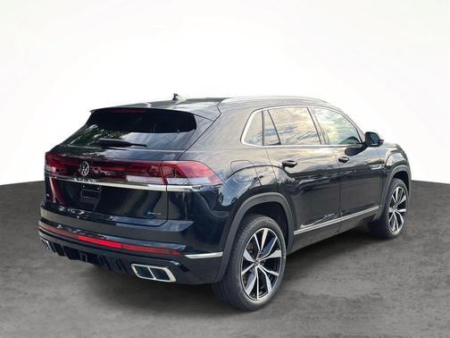 Deep Black Pearl 2026 Volkswagen Atlas Cross Sport 2.0T SEL Premium