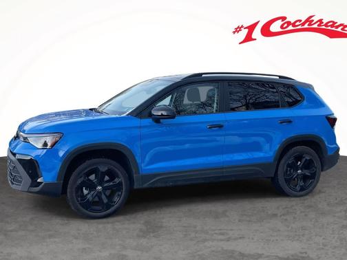 2025 Volkswagen Taos 1.5T SE Black