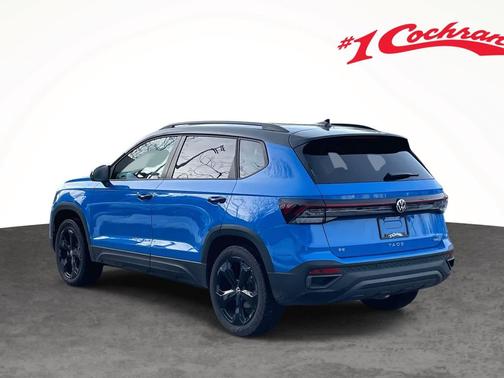 2025 Volkswagen Taos 1.5T SE Black