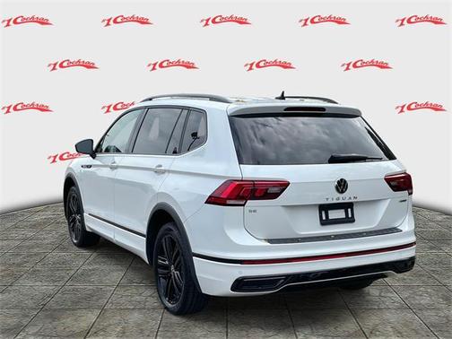 2022 Volkswagen Tiguan 2.0T SE R-Line Black 4MOTION