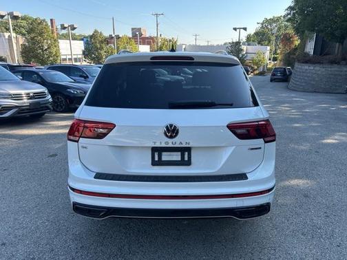 2022 Volkswagen Tiguan 2.0T SE R-Line Black 4MOTION