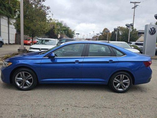 2023 Volkswagen Jetta 1.5T SE