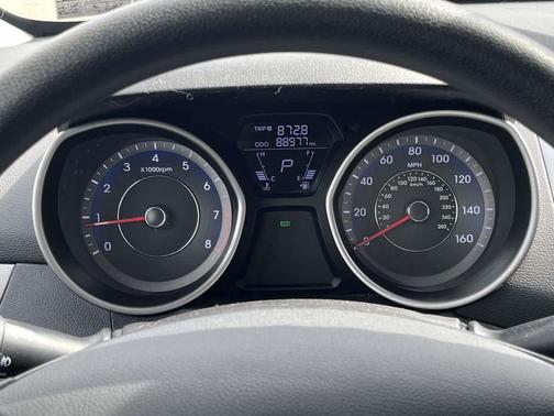 2013 Hyundai ELANTRA GS