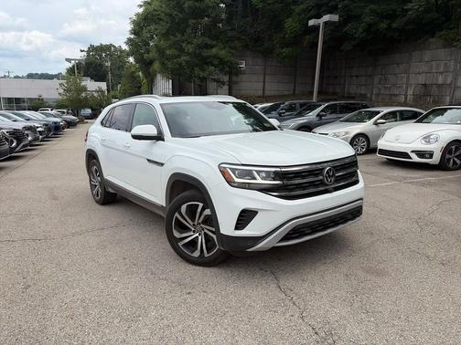 Pure White 2020 Volkswagen Atlas Cross Sport 3.6L V6 SEL 4MOTION