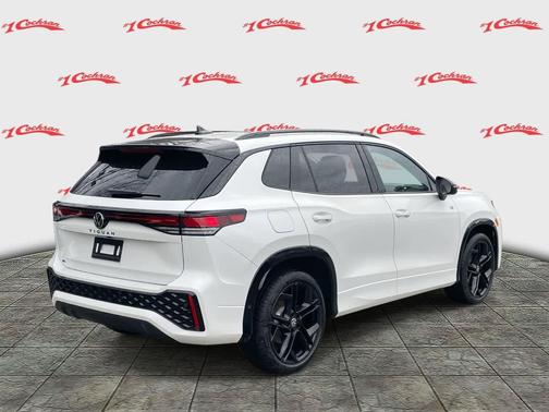 2026 Volkswagen Tiguan 2.0T SE R-Line Black